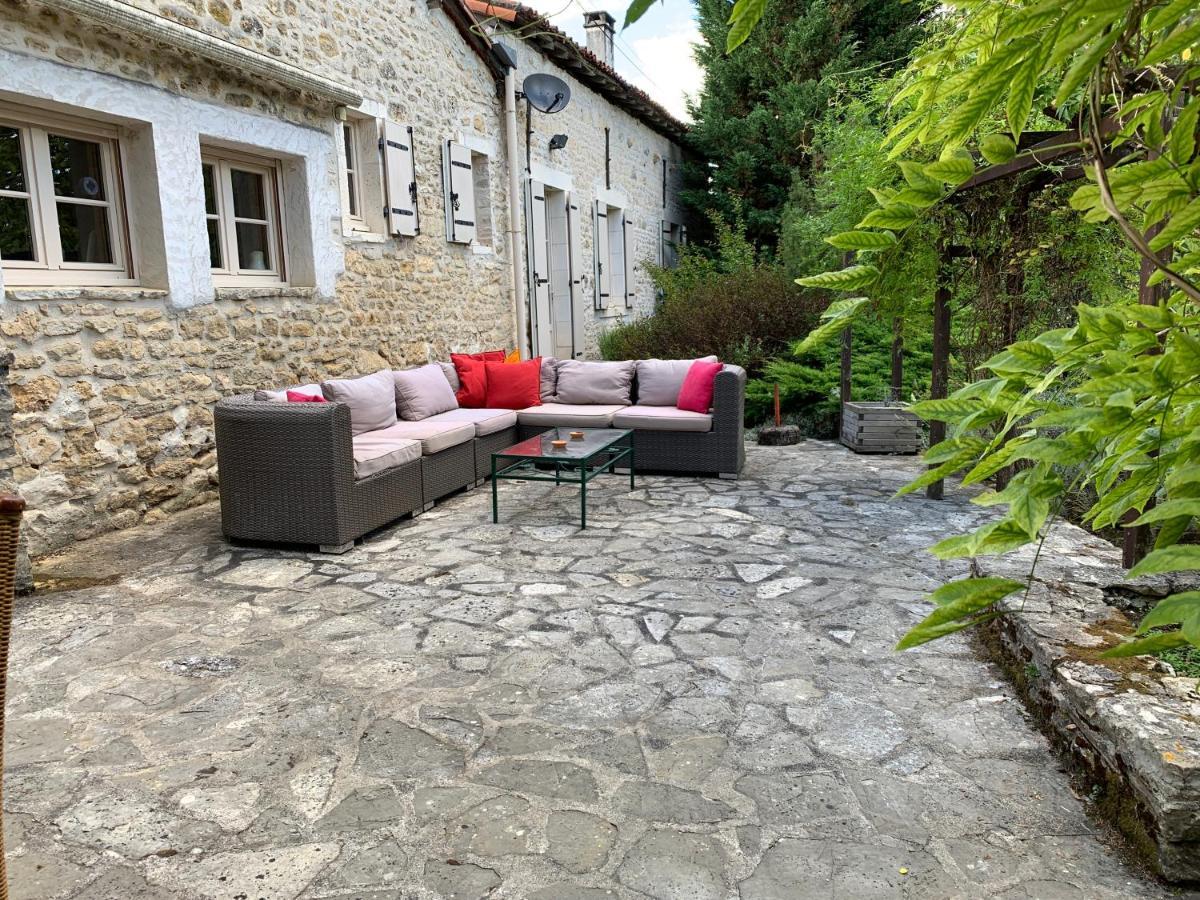 Uniquely Private Holiday Villa In The Charente Puyreaux Екстер'єр фото
