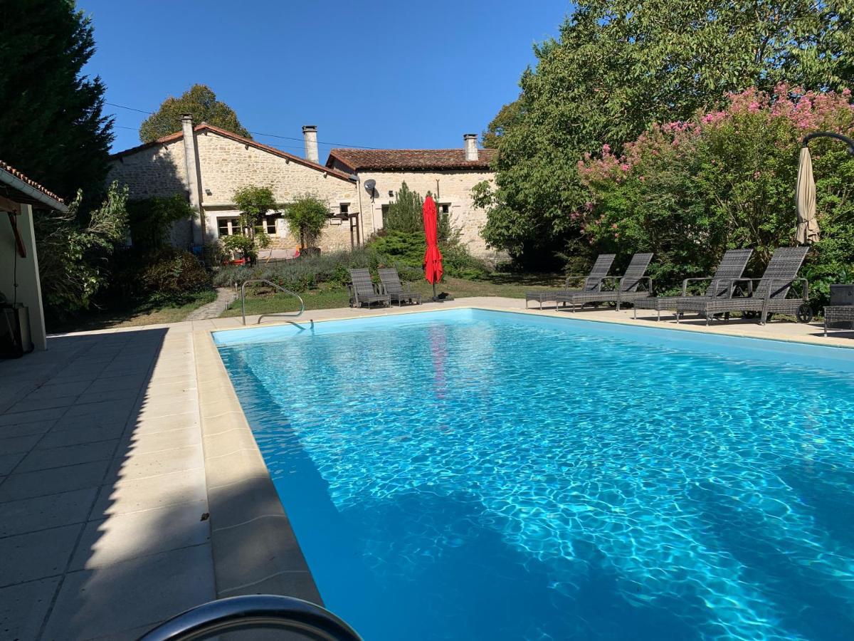 Uniquely Private Holiday Villa In The Charente Puyreaux Екстер'єр фото