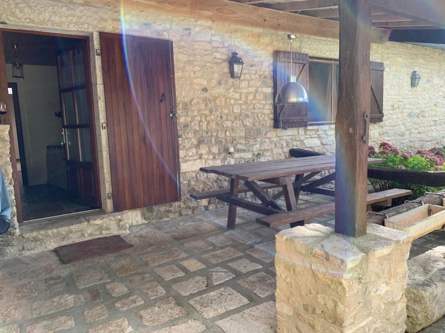 Uniquely Private Holiday Villa In The Charente Puyreaux Екстер'єр фото