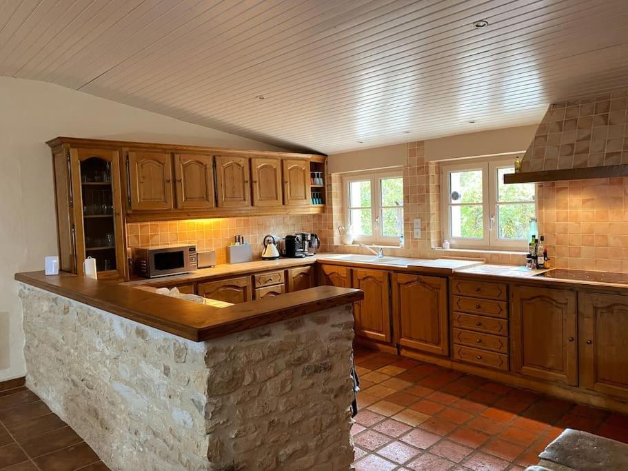 Uniquely Private Holiday Villa In The Charente Puyreaux Екстер'єр фото