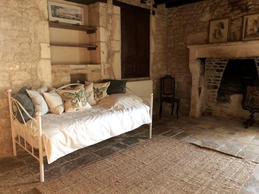 Uniquely Private Holiday Villa In The Charente Puyreaux Екстер'єр фото
