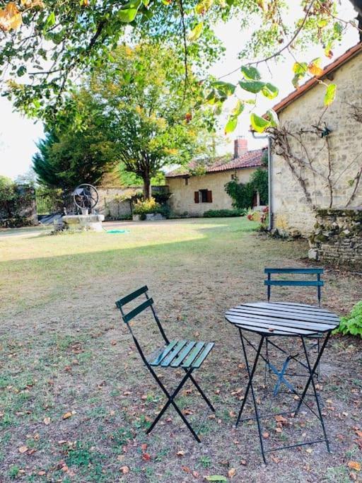 Uniquely Private Holiday Villa In The Charente Puyreaux Екстер'єр фото